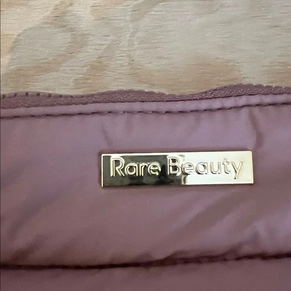 RARE BEAUTY MAKEUP BAG - Picture 3 of 5
